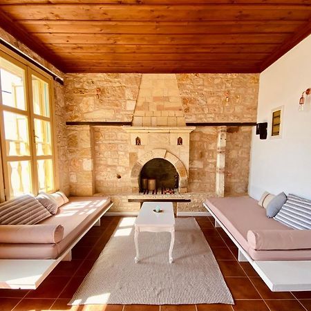 Apartmán To Petrino Meyísti Exteriér fotografie