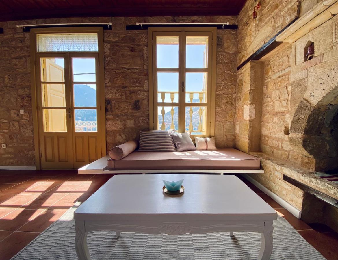 Apartmán To Petrino Meyísti Exteriér fotografie